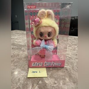 AUTHENTIC - Pop Mart Labubu The Monsters - Let’s Checkmate - Queen